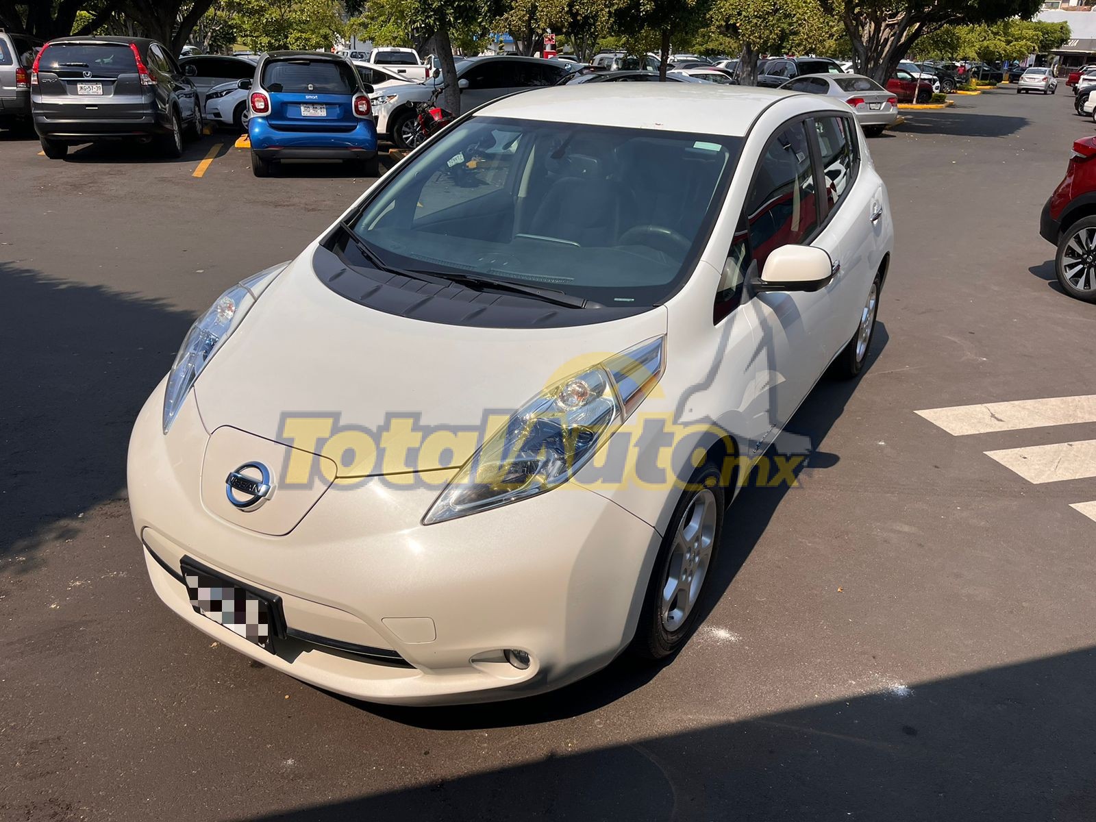 Nissan Leaf SL Eléctrico 2015 total auto mx WhatsApp Image 2024 05 10 at 7.17.21 PM (1)