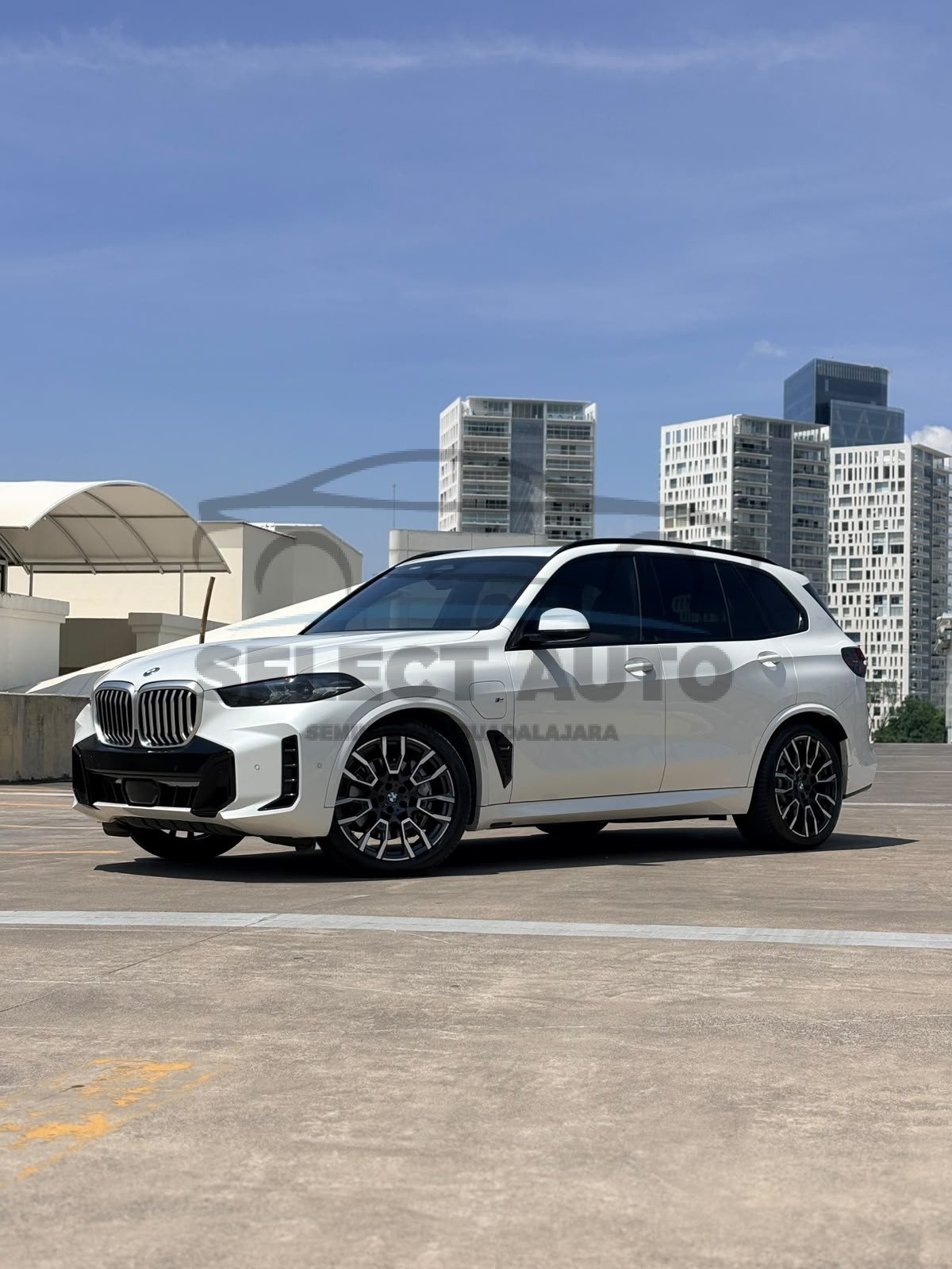 BMW X5 xDrive50e M Sport 2024 (14)